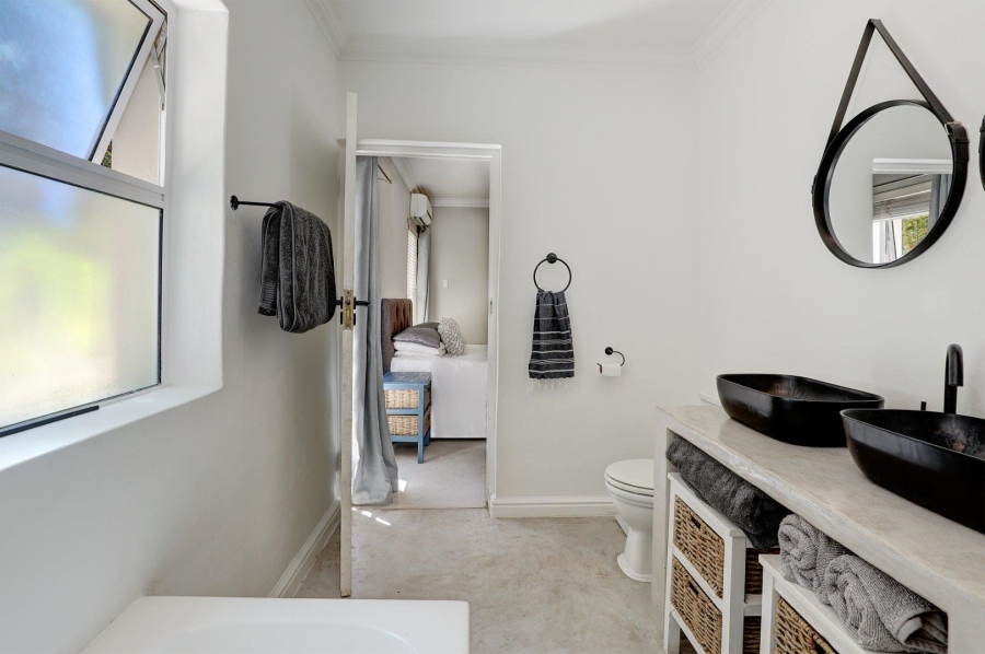 4 Bedroom Property for Sale in Van Riebeeckshof Western Cape